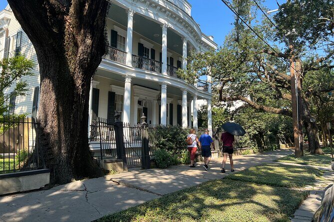 Garden District Architecture Walking Tour in New Orleans - Practical Tips for Your Visit