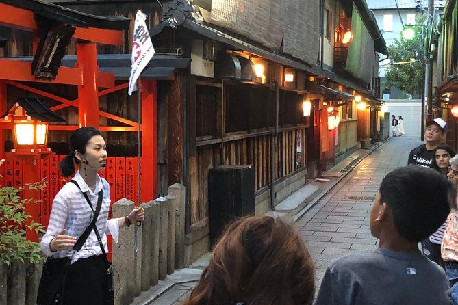 Gion Walking Tour by Night - The Value and Why It’s Worth Considering