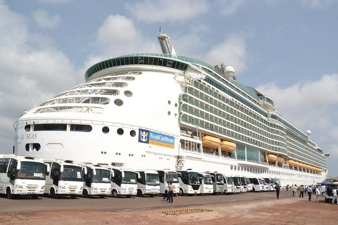Goa guided Tour - Pick up from Pier - Transportation and Group Dynamics