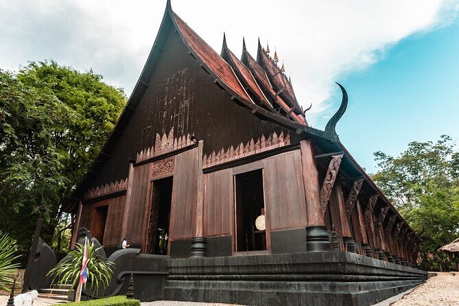 Golden Triangle, White, Black, Blue Temple Full Day Tour From Chiang Mai - Exploring the Itinerary in Detail