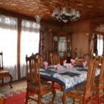 Group Kashmir Deluxe Tour & Tailored Ex Srinagar - Frequently Asked Questions
