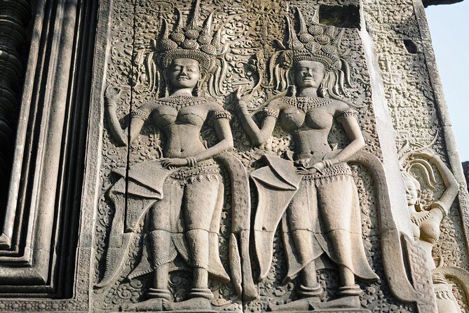 Guided Private A/C vehicle Tour Angkor Wat and Small Circle and Five Extras - The full experience: what to expect from each stop