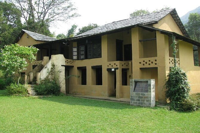 Guided tour to Andretta Artists' Village & Norah Richards' home - FAQ