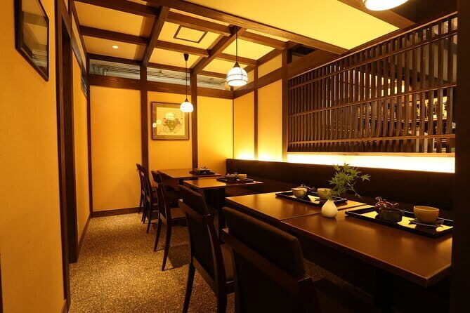 Hakata Old Town Walking Tour Tracing the True History of Fukuoka - What Sets This Tour Apart?