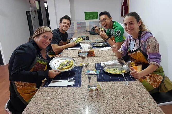 Half day cooking class in Thamel kathmandu - The Ambience and Group Size