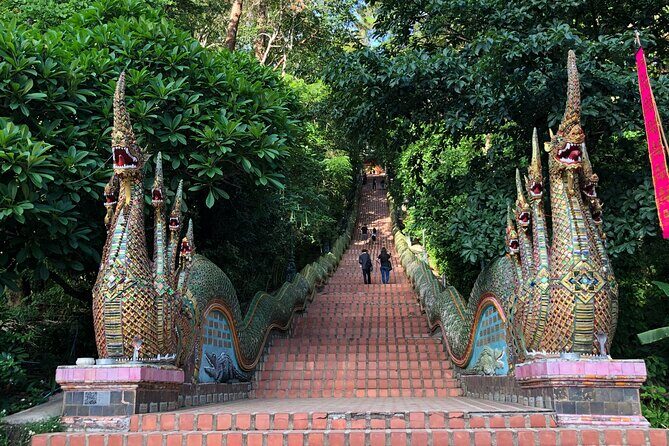 Half day Doi Suthep Temple and city temples (Private tour) - FAQs