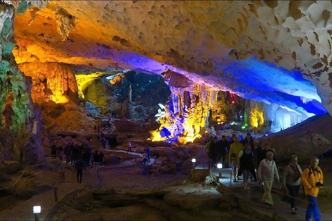 Half Day Explore Halong Bay With Lunch, Sung Sot Cave, Titop Island and Kayaking - What Makes This Tour Stand Out?