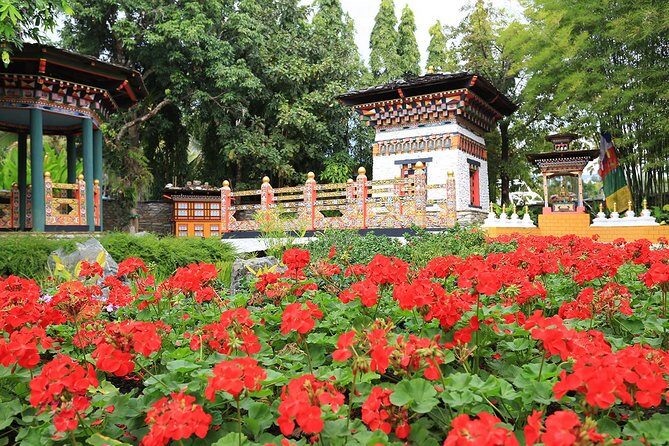 Half Day Phra That Doi Kham Temple and Royal Park Rajapruek (Private Tour) - What Real Travelers Say
