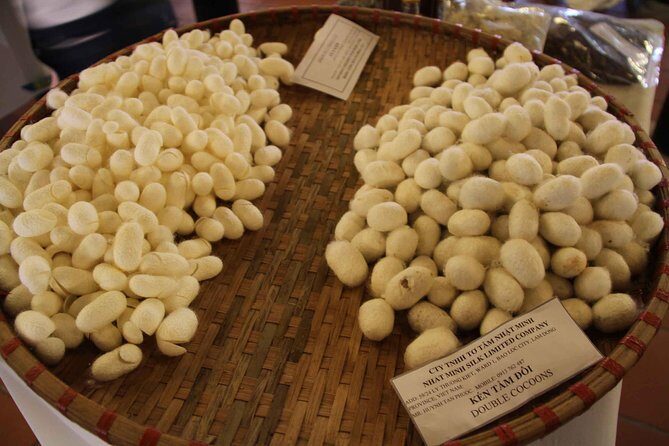 Half-day Silk Weaving Discovery In Hoi An - Second Stop: The Houses and Gardens