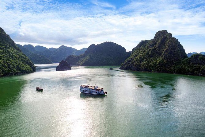 Halong Bay 2D1N With Transfer To/From Hanoi - Overnight On Cruise - Who Is This Tour Best For?
