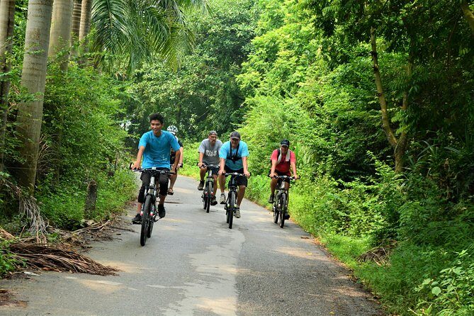 Hanoi Bicycle Tours: Half Day Bicycle Tours Hanoi Countryside - Visiting Local Crafts and Markets