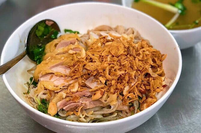 Hanoi Famous Michelin Guided Street Food Tour - Who Should Book This Tour?