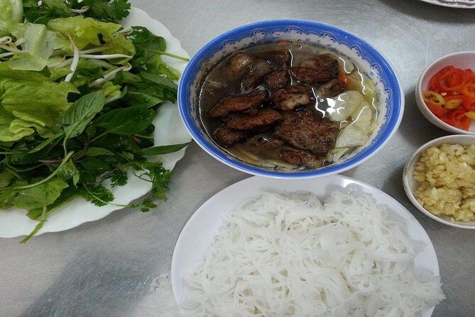 Hanoi Street Food Experience by Walking - The Value of Expert Guides and Authentic Tasting