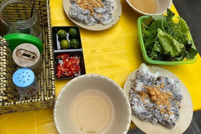 Hanoi Walking Street Food Tour with Train Street - Authentic Insights from Reviewers