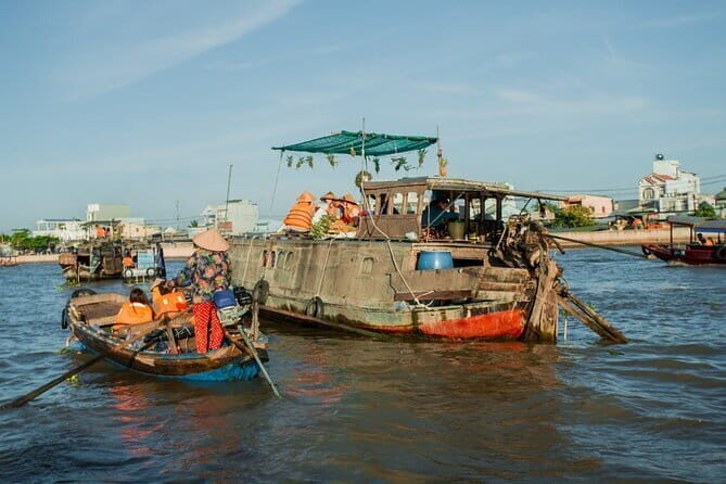Hau River Floating Market and Con Son Islet Adventure - Analyzing the Value