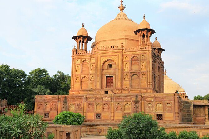 Heritage & Cultural Walk of Lucknow (2 Hours Guided Walking Tour) - Is It Worth the Price?