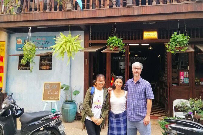 Ho Chi Minh City private walking tours with young local volunteers - FAQs
