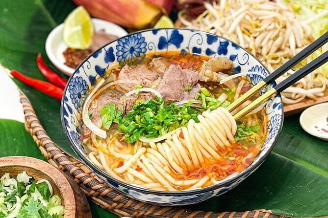 Ho Chi Minh City Street Food Tour With Students - An In-Depth Look at the Tour Experience