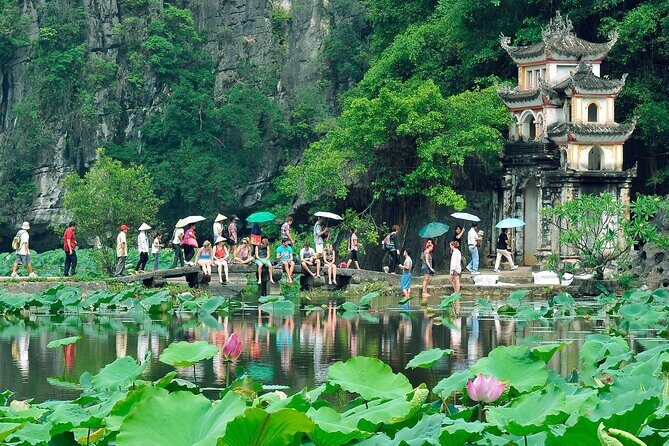 Hoa Lu - Tam Coc - Ninh Binh Day Tour: Biking, Visit Local Family - What Makes This Tour Stand Out?