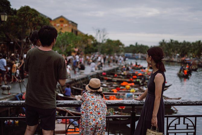 Hoi An City by night and release paper latern on Hoài river - Final Thoughts