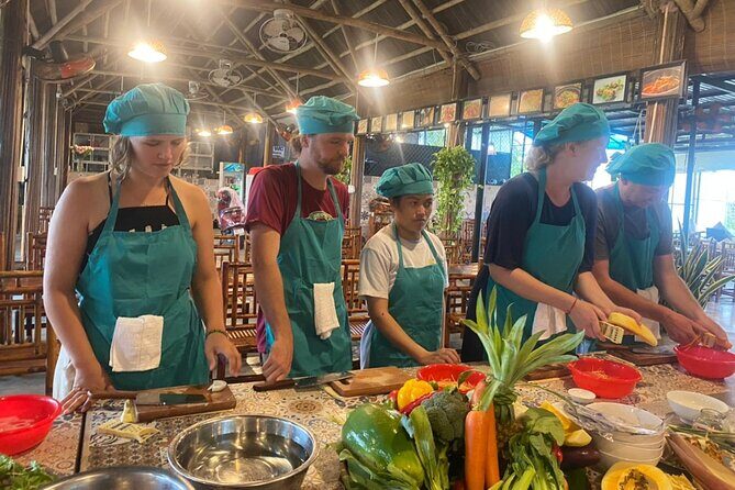 Hoi An Cooking Class With Market Tour and Bamboo Basket Boat Ride - Who Would Love This Tour?