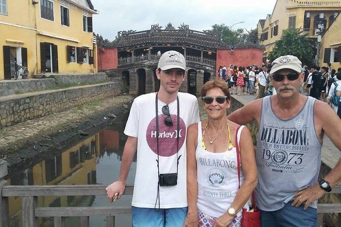 Hoi An Night Market with Hoi an walking Tour , Colourful Lanterns, Boat Ride - FAQ