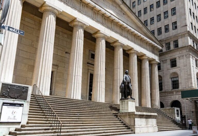 How Money Was Made: Wall Street Walking Tour - Who Will Love This Tour?