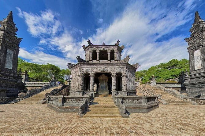 Hue City Full Day Tour - Dragon Boat in Huong River - Authentic Experiences and Highlights