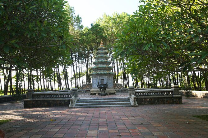 Hue City Tour 3 Tomb & Citadel Sightseeing Perfume River By Dragon Boat - Starting the Day: Comfort and Convenience