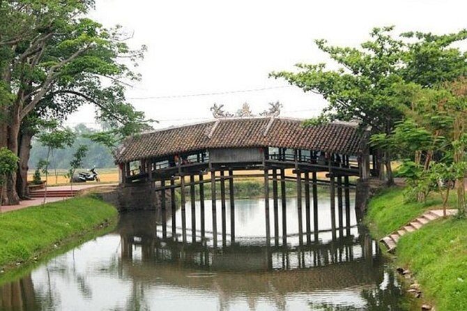Hue Cycling Tour To Thanh Toan Bridge - Who Will Love This Tour?