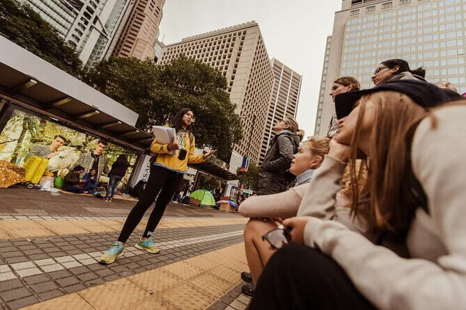 Introduction to Hong Kong - Central Free Walking Tour - Practical Details and Considerations