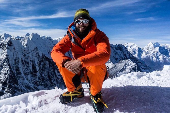 Island Peak Climbing - 20 Days - Approaching Everest and acclimatization