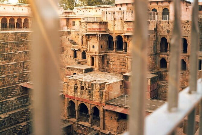 Jaipur to Agra Day Trip with Fatehpur Sikri and Abhaneri Stops - Who Should Consider This Tour?