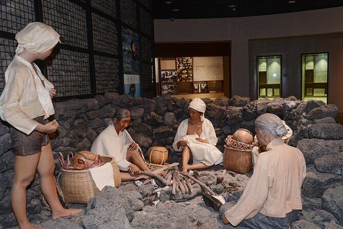 Jeju Eastern Must visit Unesco Bus Tour - Diving into the Culture at the Haenyeo Museum