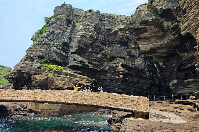 Jeju Private Tour Package-South of Jeju(Mt.Hallasan & Waterfalls) - Who Is This Tour Best For?