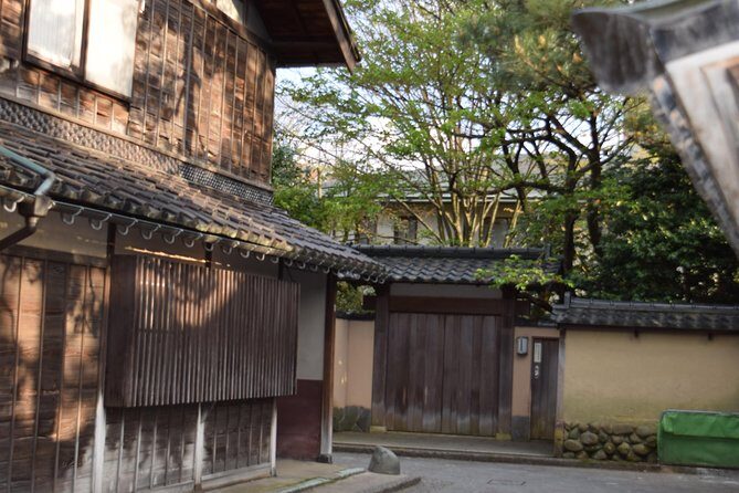 Kanazawa Full Day Private Tour: Local Highlights & Hidden Gems - The Experience: What to Expect