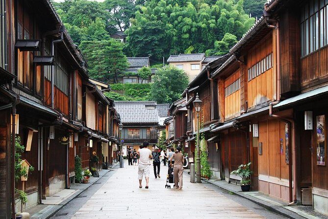 Kanazawa Like a Local: Customized Private Tour - The Benefits of a Private, Customized Walk