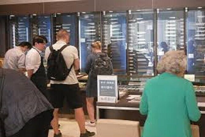 Kappabashi Knife Shopping Tour with Government-Licensed Guide - Value and Practical Tips