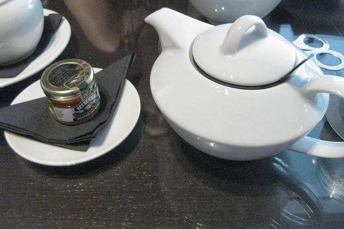 Landmark Hotel Bangkok: Classic Afternoon Tea - Who Is This Experience Best For?