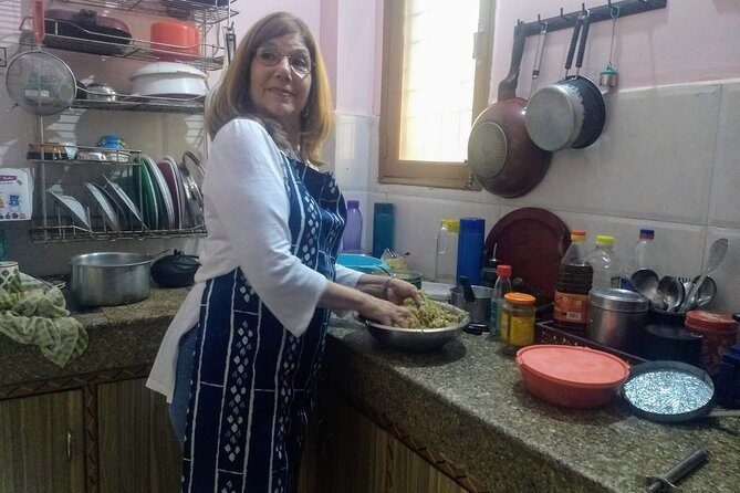 Learn 5-6 & Eat 9-10 Veg & Non-Veg Authentic Dish in a Delhi Home - Analyzing the Value