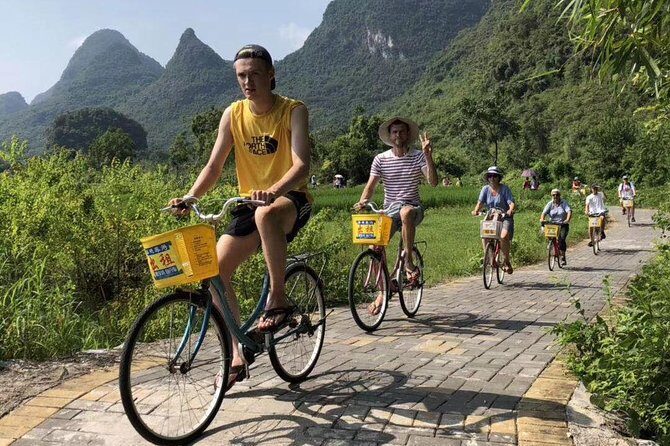 Li River Bamboo boat Cruise & Yangshuo Village private day tour - Practical Details & Tips
