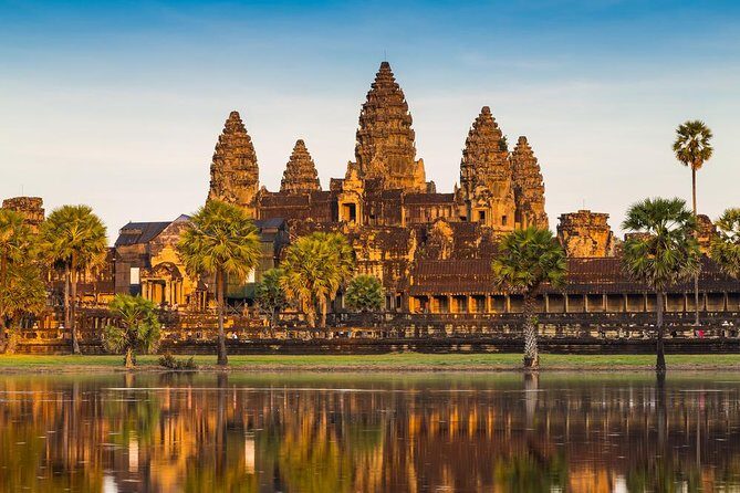 Local French Speaking Guide Angkor Wat Small-Group Tour - A Closer Look at the Itinerary