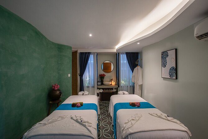 Lomi-Lomi Massage  Body Massage - What to Expect from the Lomi-Lomi Massage Experience