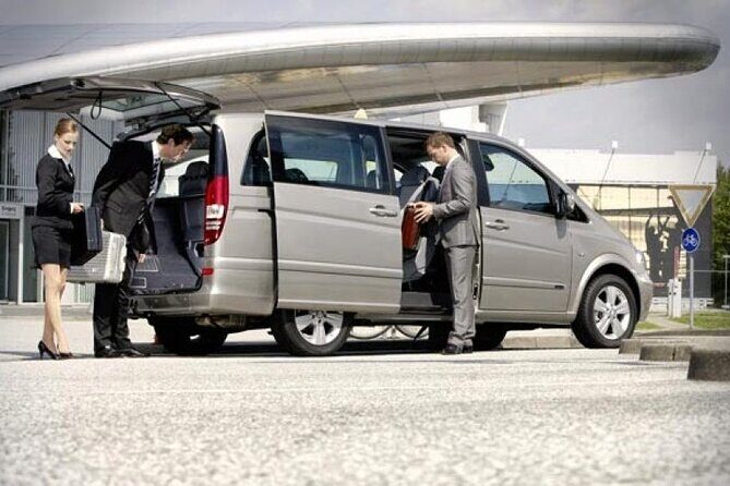 Los Angeles Private Transfer to Corona - The Real Value of This Transfer Service
