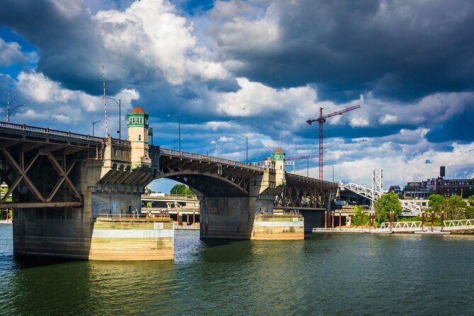 Love in the City of Roses: Romantic Tour in Portland - Who Will Love This Tour?