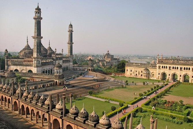 Lucknow City Tour (Lunch, Pickup & drop at Hotel) - Analyzing the Price and Value
