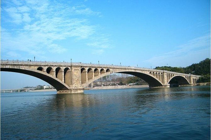 Luoyang Private Day tour to Longmen Grottoes and Shaolin temple - Exploring the Itinerary in Detail