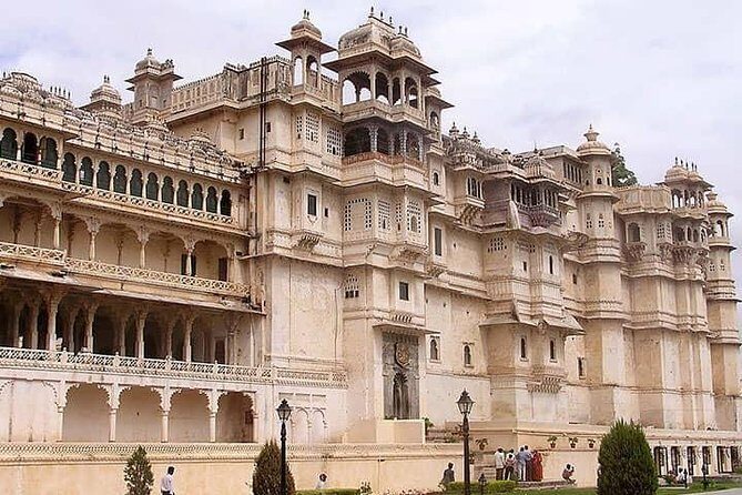 Luxury Golden Triangle with Udaipur - How the Tour Offers Value