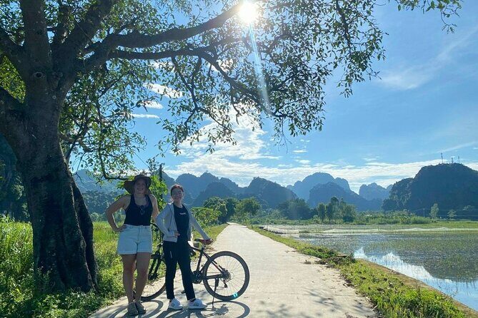 Luxury Small Group Tour in Tam Coc, Mua Cave, Bich Dong Pagoda - The Sum Up