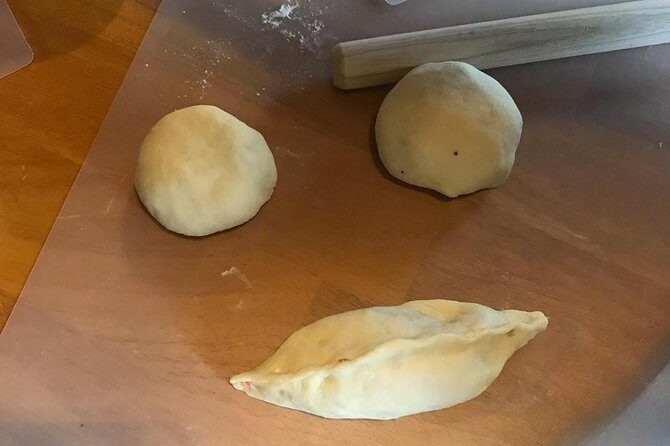 Make Piroshki in Hakodate and Visit Hidden Spots While Baking - The Baking Process and Fermentation